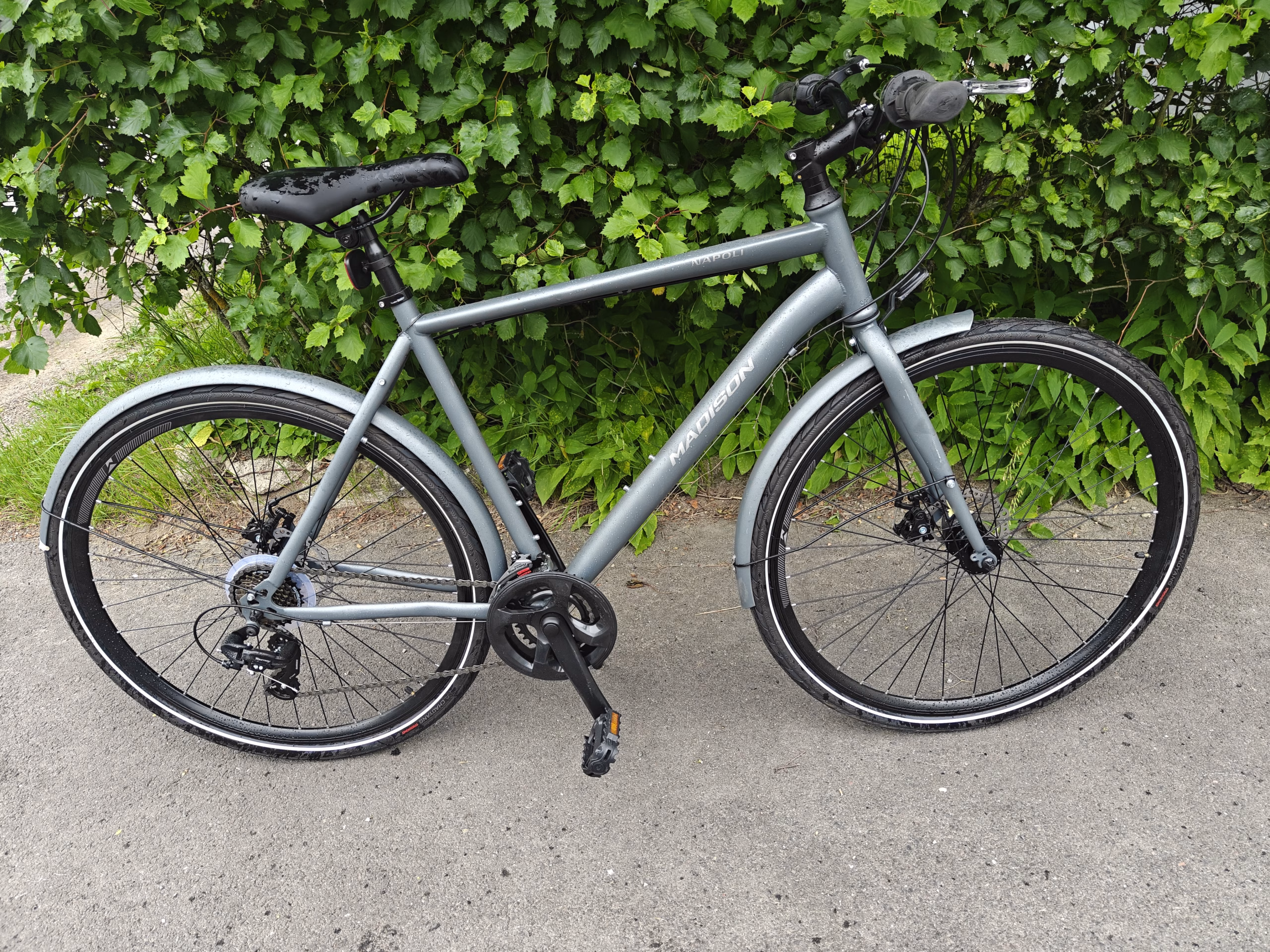 Madison Napoli 28" hybridipyörä